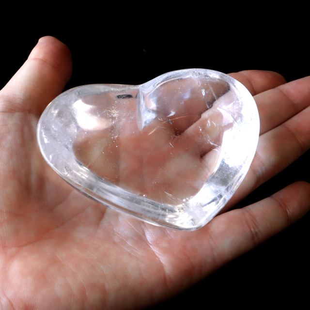 水晶 お皿 浄化皿 受け皿 ハート型 プレート クリスタルクォーツ ブラジル産 癒し ヒーリング 浄化 天然石 パワーストーン