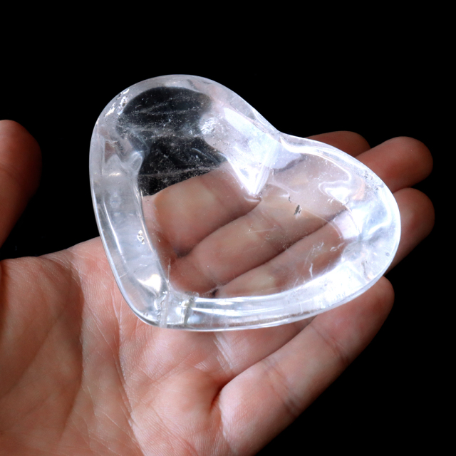 水晶 お皿 浄化皿 受け皿 ハート型 プレート クリスタルクォーツ ブラジル産 癒し ヒーリング 浄化 天然石 パワーストーン