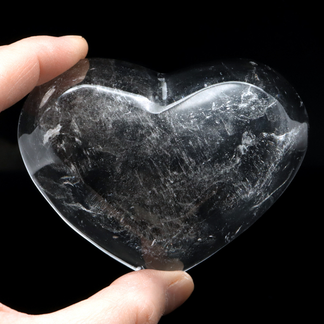 水晶 お皿 虹入り 浄化皿 受け皿 ハート型 181g プレート クリスタルクォーツ ブラジル産 癒し ヒーリング 浄化 天然石