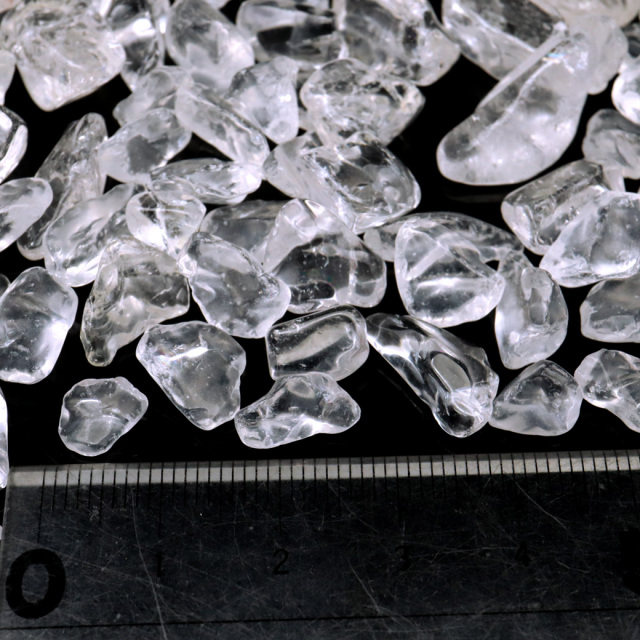 水晶 さざれ 100g サイズ中 天然石 パワーストーン 浄化グッズ 高透明