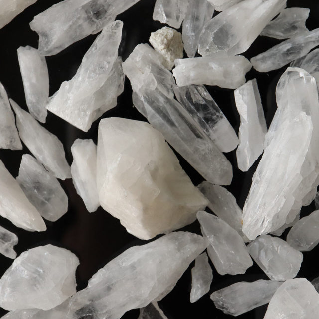 水晶 ナチュラル ポイント さざれ 100g 四川省産 細石 天然石 パワーストーン 浄化グッズ