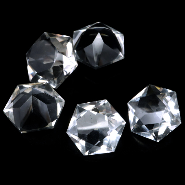 水晶 六芒星 ブラジル ゴイアス州産  抜群の透明感 クリスタルクォーツ 天然石 crystal スピリチュアル クリスタル 浄化 1個