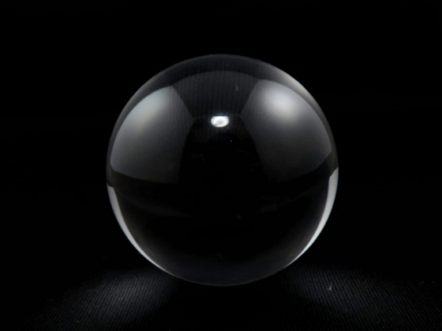 天然本水晶　丸玉　41㎜ ☆完全無垢☆天然水晶☆天然本水晶 丸玉41mm