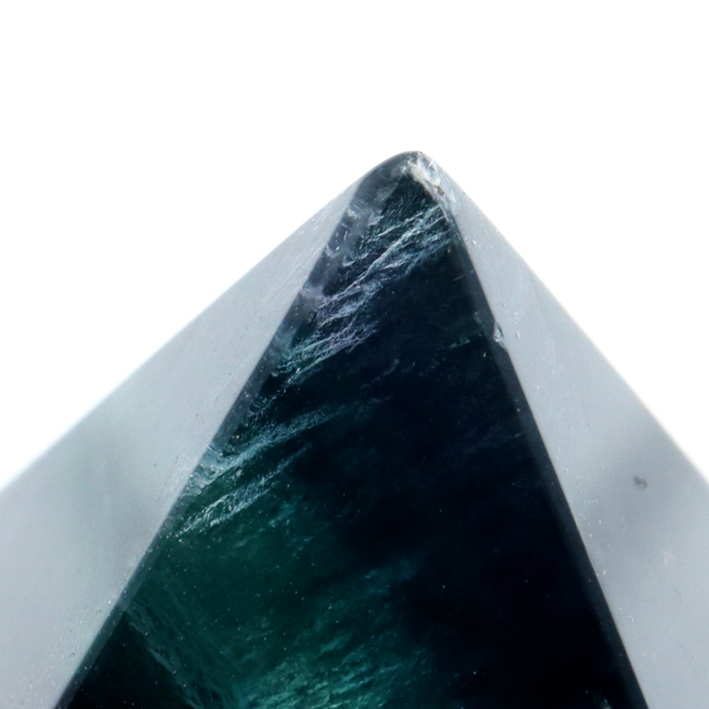 フローライト ピラミッド LEDライト付き 癒し グッズ 空間 幻想的 照明 手のひらサイズ 1点もの レインボー 蛍石 パワーストーン 天然石