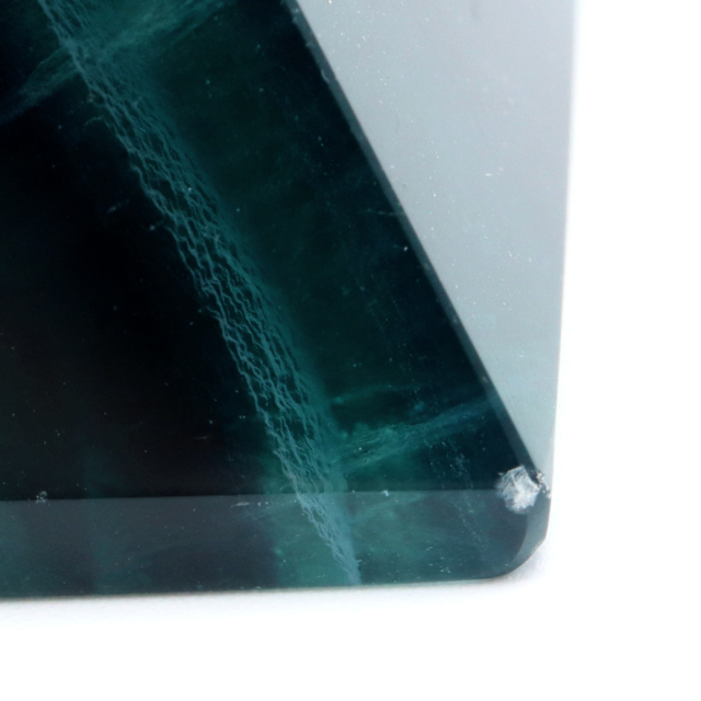 フローライト ピラミッド LEDライト付き 癒し グッズ 空間 幻想的 照明 手のひらサイズ 1点もの レインボー 蛍石 パワーストーン 天然石