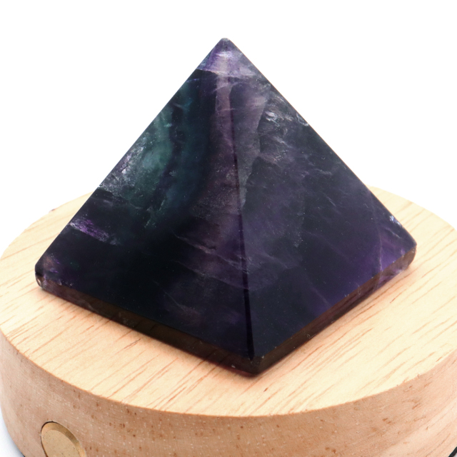 天然石グラデーション‼️ ブルーフローライト九尾 彫刻 専用台座付‼️ 楽天市場】フローライト 置物 九尾の狐 天然石 蛍石 ほたるいし 彫刻