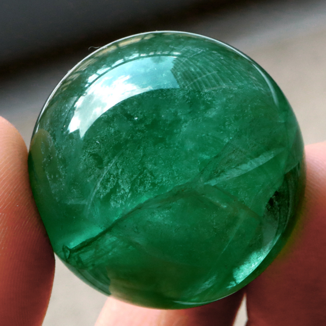 グリーン フローライト AAA 丸玉 スフィア 台座 蛍石 天然石 1点もの パワーストーン Fluorite
