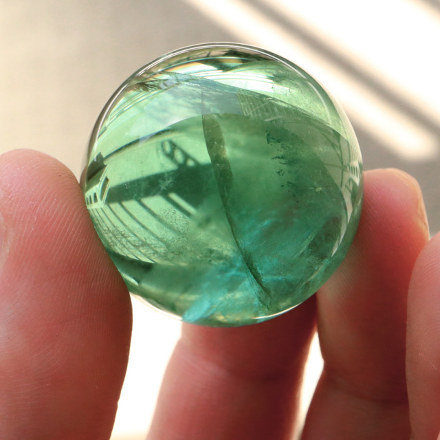 グリーン フローライト AAA 丸玉 直径 スフィア 台座 蛍石 天然石 1点もの パワーストーン Fluorite