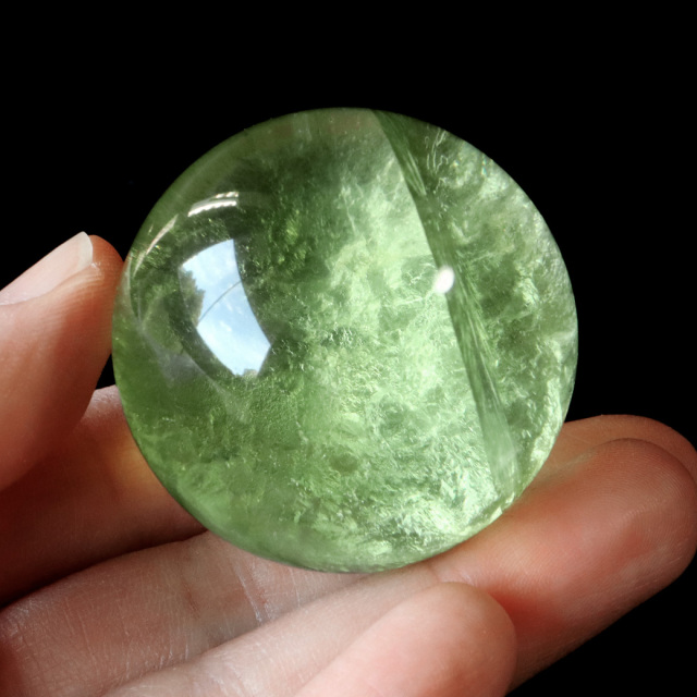 グリーン フローライト AAAAA 丸玉 直径 約43mm 透き通る透明感