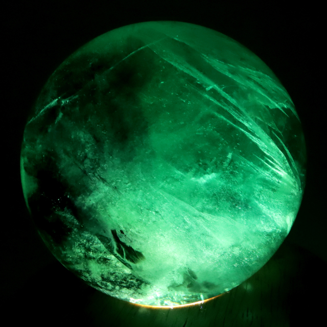 グリーン フローライト AAA 丸玉 直径 約85mm LED付き 台座 蛍石 天然石 1点もの パワーストーン Fluorite
