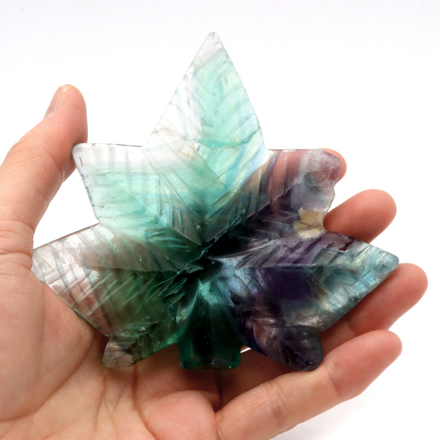 フローライト 置物 楓 もみじ 天然石 蛍石 ほたるいし 彫刻 彫り物 葉 リーフ パワーストーン レインボー オブジェ