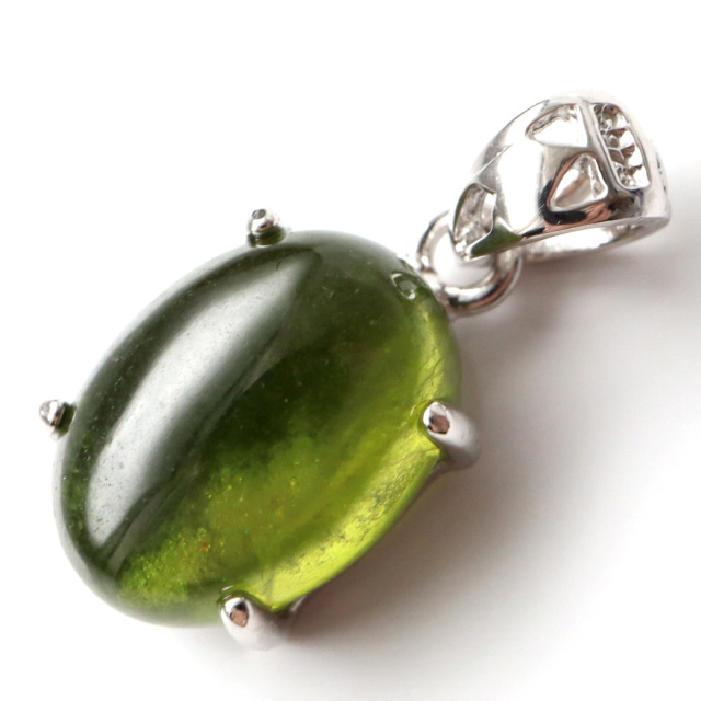 グリーン ガーネット ペンダント高品質  Silver925 チェーン付き 天然石 パワーストーン