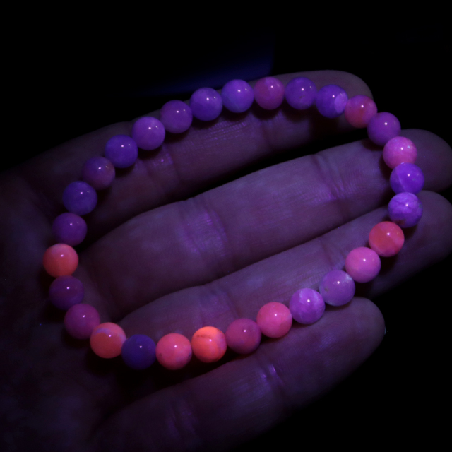 ハックマナイト ブレスレット 6mm AAA ミャンマー産 1点物 ハックマン石 天然石 パワーストーン ブラックライト付き
