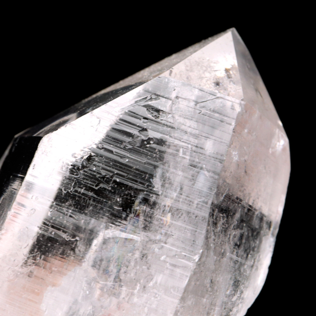 レムリアンシード 水晶 六角柱 ポイント 一部面残し 研磨磨き 187g 1点もの AAA 虹入り レインボー 天然石 証明書付き