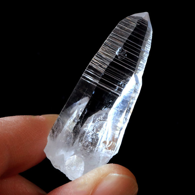 テラヘルツ鉱石 さざれ石 サイズ大 300g 高純度 ポリッシュ研磨