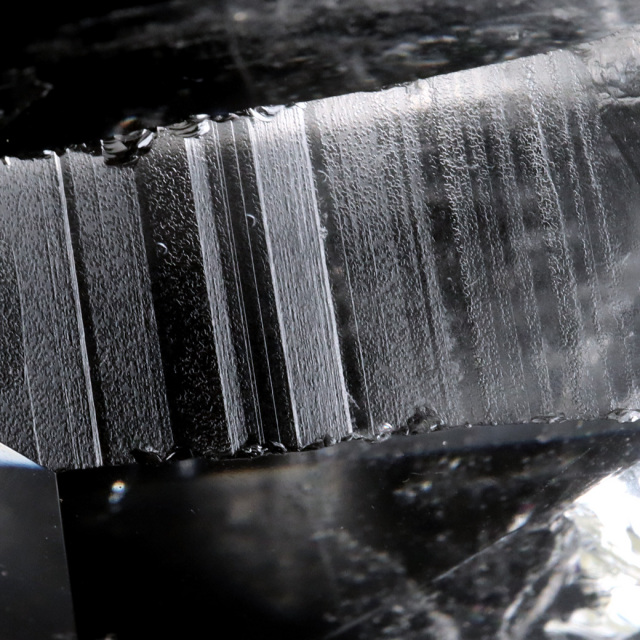 レムリアンシード 水晶 六角柱 ポイント 一部面残し 研磨磨き 1点もの 5A レインボー 天然石 ブラジル バイーア州産 証明書付き