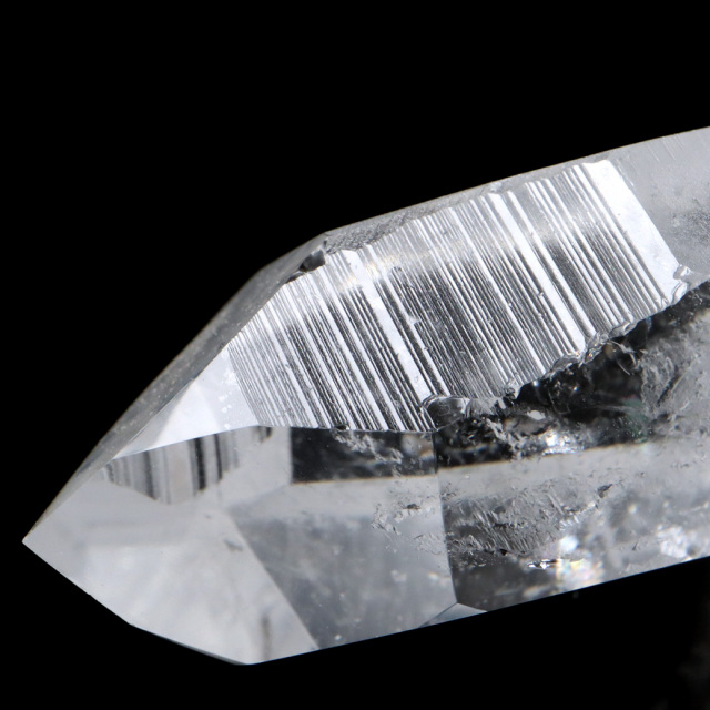 レムリアンシード 水晶 六角柱 ポイント 一部面残し 研磨磨き 1点もの 5A レインボー 天然石 ブラジル バイーア州産 証明書付き