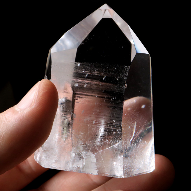 レムリアンシード 水晶 六角柱 ポイント 一部面残し 研磨磨き 1点もの 5A レインボー 天然石 ブラジル バイーア州産 証明書付き