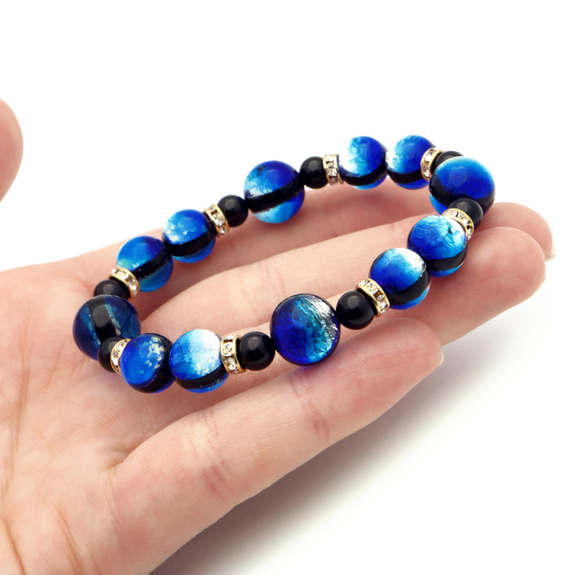 ヨナグニブルー ホタルガラス ビーズ 一連 12mm 33玉 光る 沖縄 お土産 Amazon.co.jp: [GOLD STONE] ヨナグニブルー ホタルガラス 光る