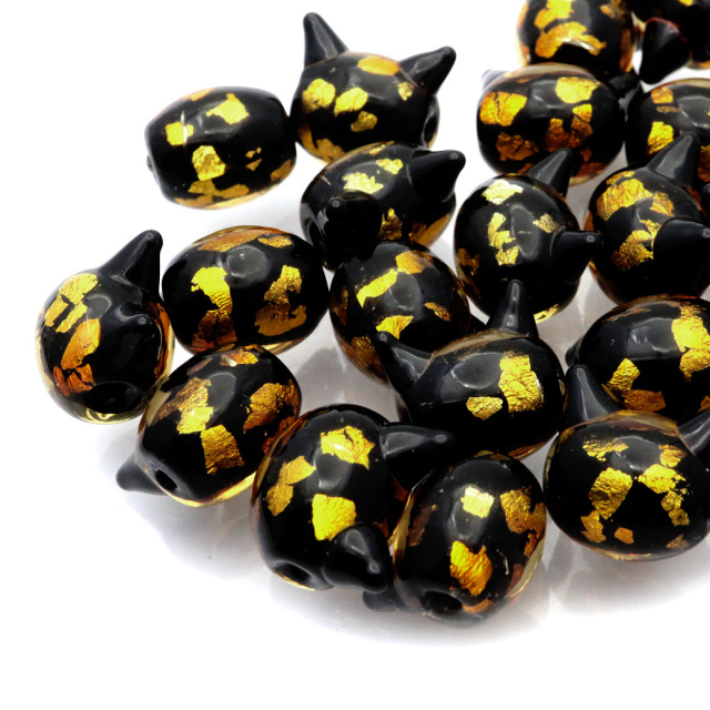 ホタルガラス ねこ ビーズ 1粒 イエロー ゴールド パーツ 猫 ネコ 制作 粒売り手芸 招き猫 黄色 金色 かわいい沖縄 お土産