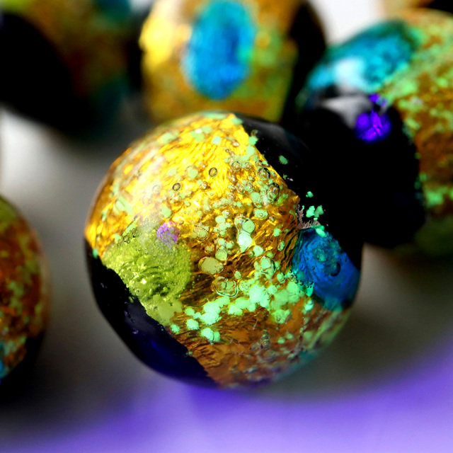 光る ホタルガラス イエロー ブルー MIX 12mm 粒売り 1粒 とんぼ石 青色 黄色 沖縄 お土産