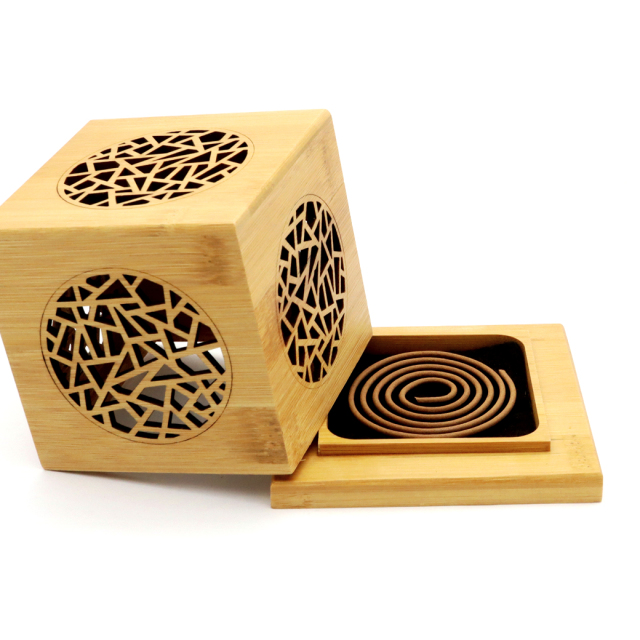 香炉 おしゃれ 透かし彫り 竹素材 キューブ型 ホワイトセージ 渦巻線香 コーン 対応 浄化用 受け皿 ギフト 灰がこぼれない リラックス