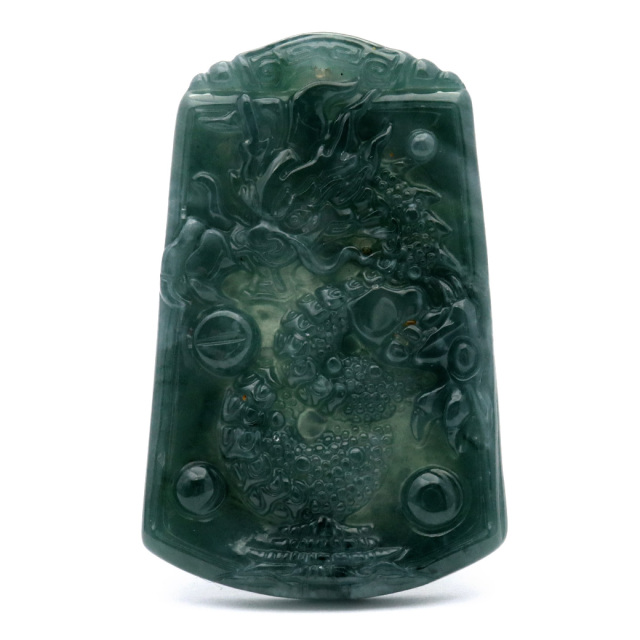 翡翠 | Jade 古来より装飾品として重用された5月の誕生石