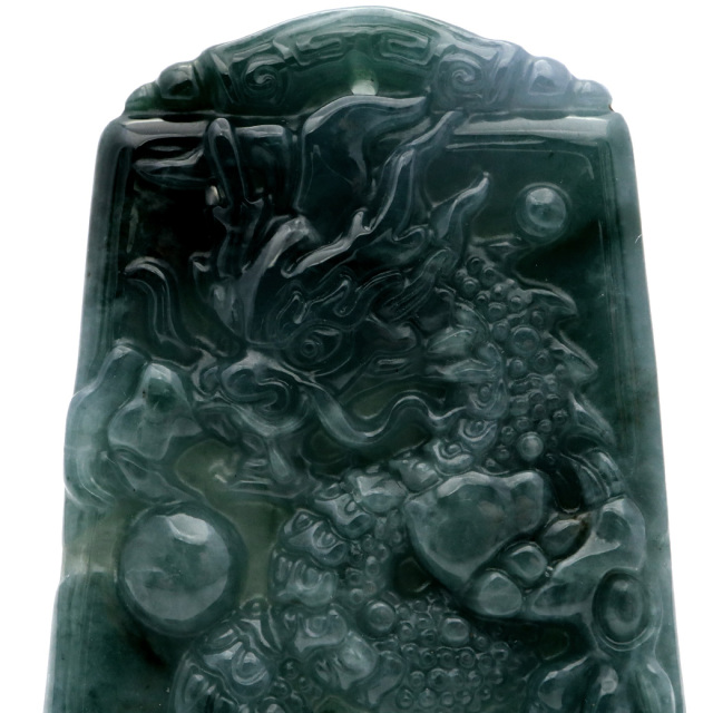 龍 翡翠 グアテマラ産 ペンダント トップ用 素材 ルース バチカン無し