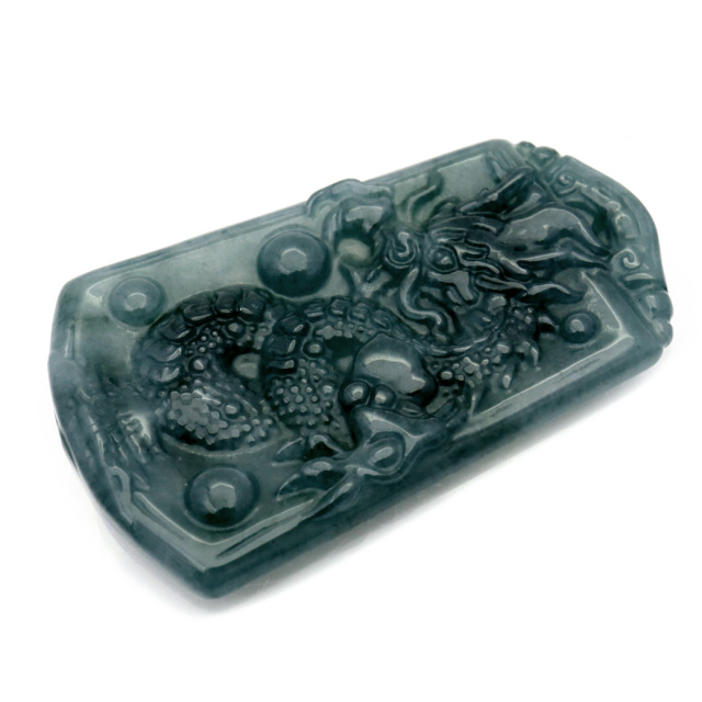 龍 翡翠 グアテマラ産 ペンダント トップ用 素材 ルース バチカン無し