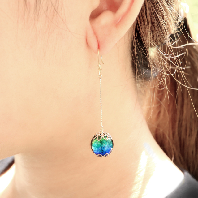 ホタルガラス ピアス レディース 揺れる おしゃれ 光る ケラママリン フックピアス  沖縄 お土産 琉球