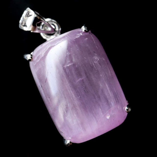 超高品質！クンツァイト12mm クンツァイト(宝石名クンツァイト)アフガニスタン産 3.90ct 識別