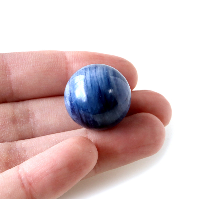 カイヤナイト 丸玉 キャッツアイ 直径約21mm 台座付き 天然石 パワーストーン 1点もの kyanite 藍晶石
