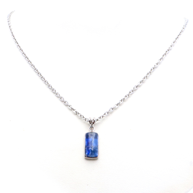 カイヤナイト ペンダント AAA ネパール産 天然石 ネックレス  Silver925 パワーストーン 1点もの Kyanite 藍晶石