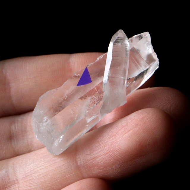 レムリアンシード 水晶 ポイント ライトニング水晶 雷水晶 単結晶 天然石 ブラジル ミナスジェライス州 セーラ・デ・カブラル産