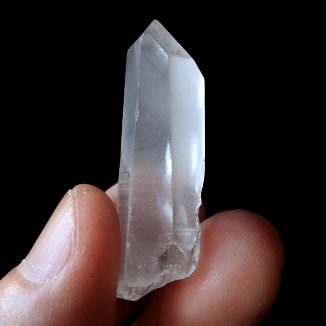 レムリアンシード 水晶 ポイント ライトニング水晶 雷水晶 単結晶 天然石 ブラジル ミナスジェライス州 セーラ・デ・カブラル産