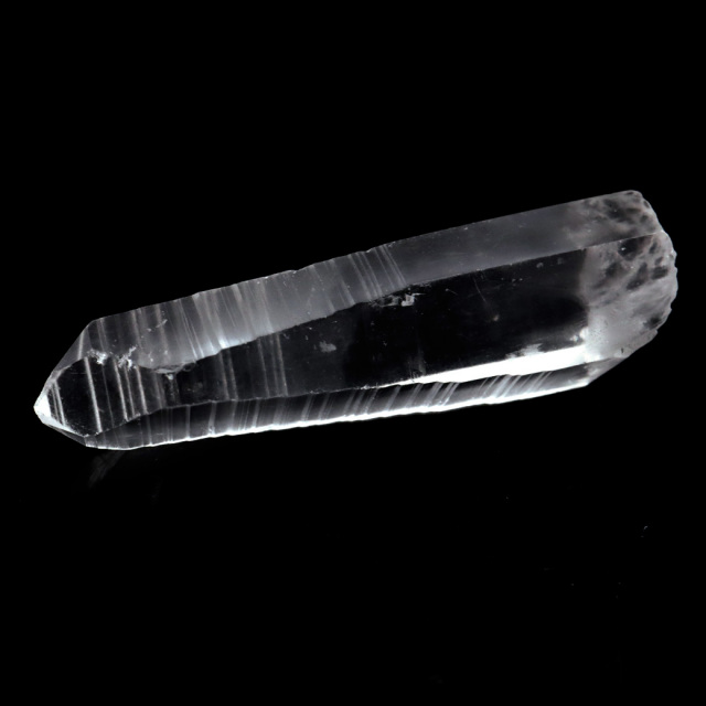レムリアンシード 水晶 ポイント ライトニング水晶 雷水晶 単結晶 天然石 ブラジル ミナスジェライス州 セーラ・デ・カブラル産