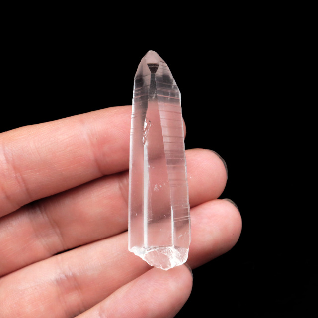 レムリアンシード 水晶 ポイント ライトニング水晶 雷水晶 単結晶 天然石 ブラジル ミナスジェライス州 セーラ・デ・カブラル産