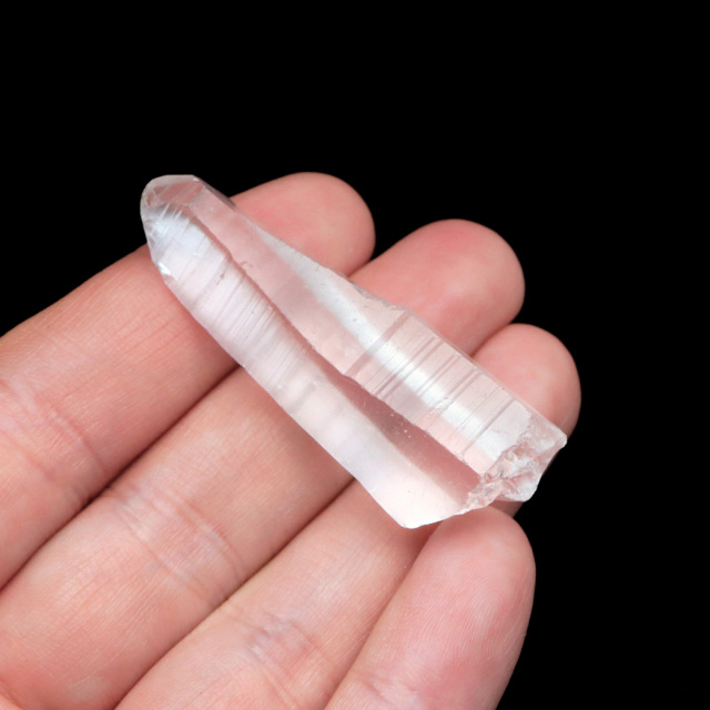 レムリアンシード 水晶 ポイント ライトニング水晶 雷水晶 単結晶 天然石 ブラジル ミナスジェライス州 セーラ・デ・カブラル産