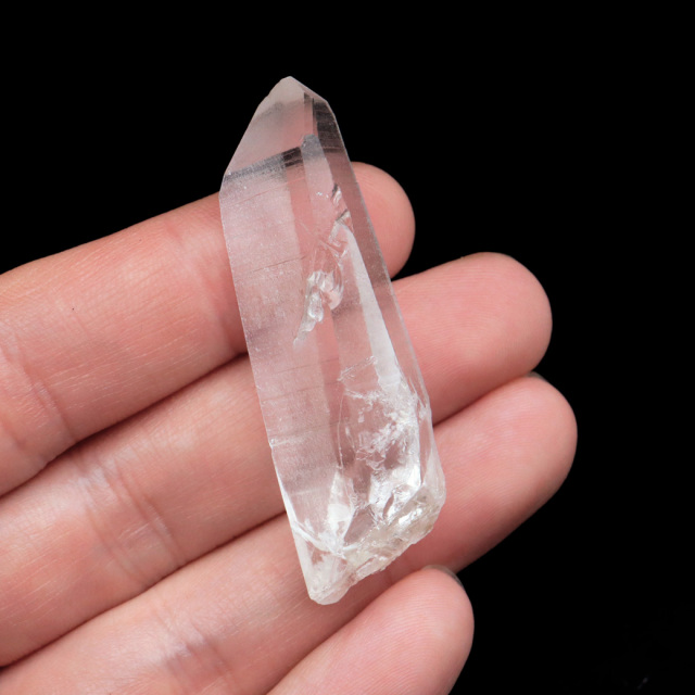 レムリアンシード 水晶 ポイント ライトニング水晶 雷水晶 単結晶 天然石 ブラジル ミナスジェライス州 セーラ・デ・カブラル産