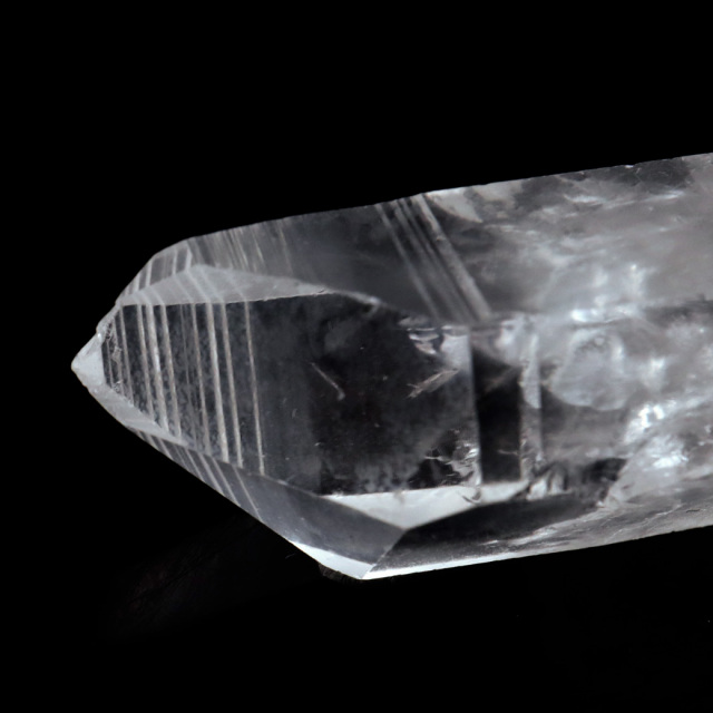 レムリアンシード 水晶 ポイント ライトニング水晶 雷水晶 単結晶 天然石 ブラジル ミナスジェライス州 セーラ・デ・カブラル産