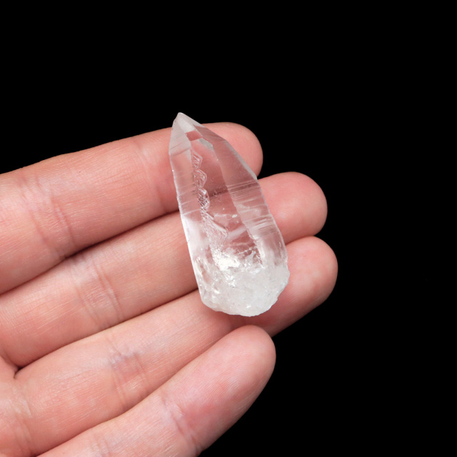レムリアンシード 水晶 ポイント ライトニング水晶 雷水晶 単結晶 天然石 ブラジル ミナスジェライス州 セーラ・デ・カブラル産