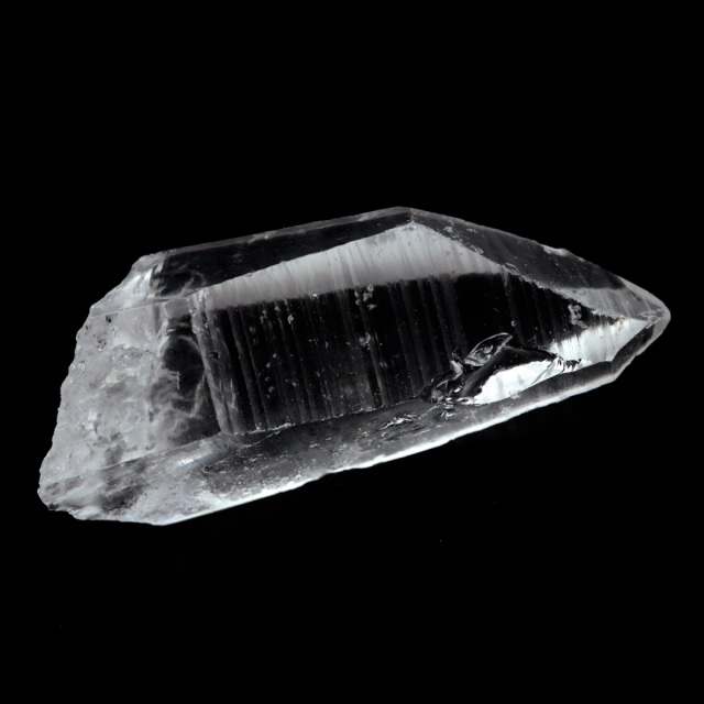 レムリアンシード 水晶 ポイント ライトニング水晶 雷水晶 単結晶 天然石 ブラジル ミナスジェライス州 セーラ・デ・カブラル産