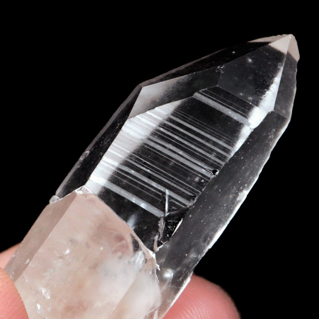 レムリアンシード 水晶 ポイント ライトニング水晶 雷水晶 単結晶 天然石 ブラジル ミナスジェライス州 セーラ・デ・カブラル産