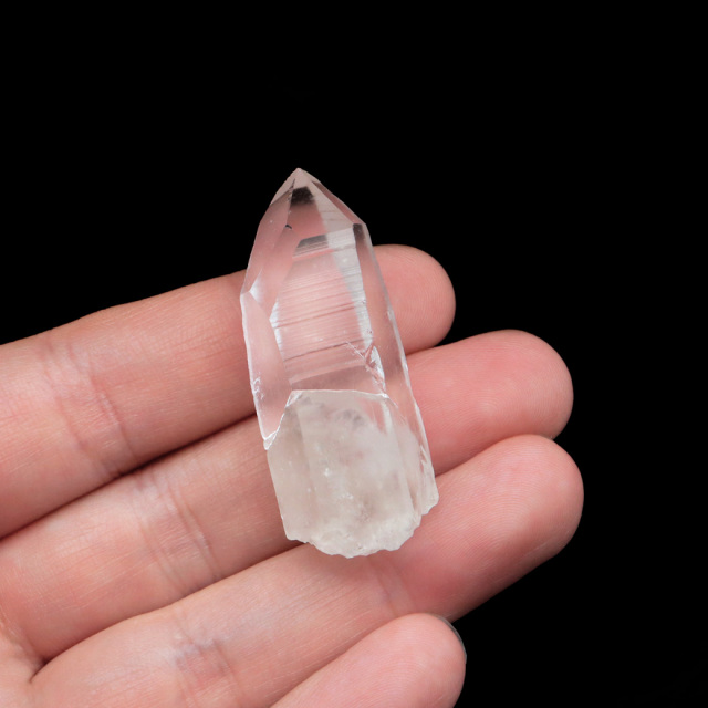 レムリアンシード 水晶 ポイント ライトニング水晶 雷水晶 単結晶 天然石 ブラジル ミナスジェライス州 セーラ・デ・カブラル産