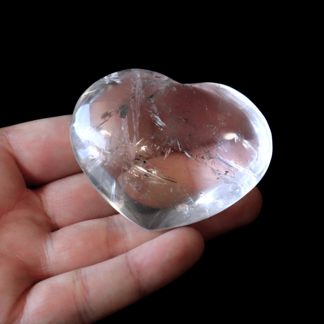 レムリアンシード 虹入り ハート 置き物 98g 水晶 天然石