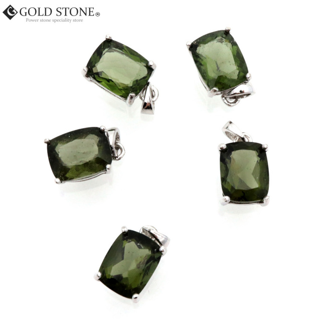 モルダバイト ネックレス 本物 エメラルドカット 宝石質 天然石 ペンダント Silver925 チェコ産 モルダウ石