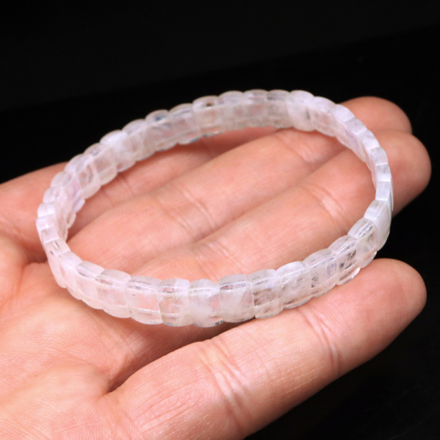 ムーンストーン バングル AAA 1点もの レディース 6月 誕生石 高品質