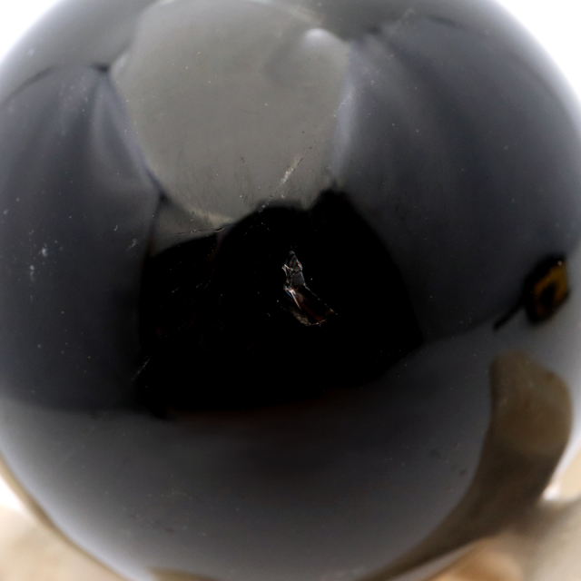 モリオン 黒水晶 丸玉 木製台座付き 直径 58mm 山東省産 天然石 パワーストーン 1点もの