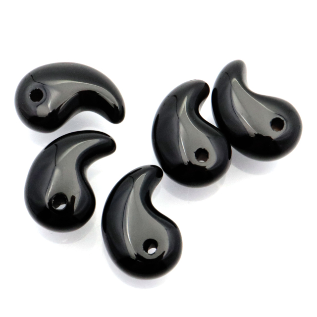 黒水晶 本物 モリオン 勾玉 まがたま 20 x 13mm お守り モーリオン アクセサリー ネックレスづくりのパーツに 天然石