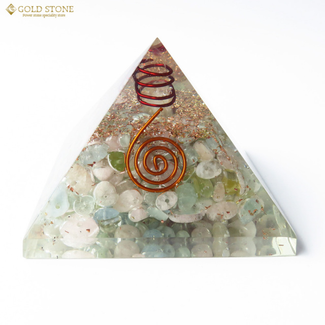 ベリル使用 水晶単結晶入り オルゴナイトピラミッド 大人気スピリチュアルグッズ 幅約65-70mm前後